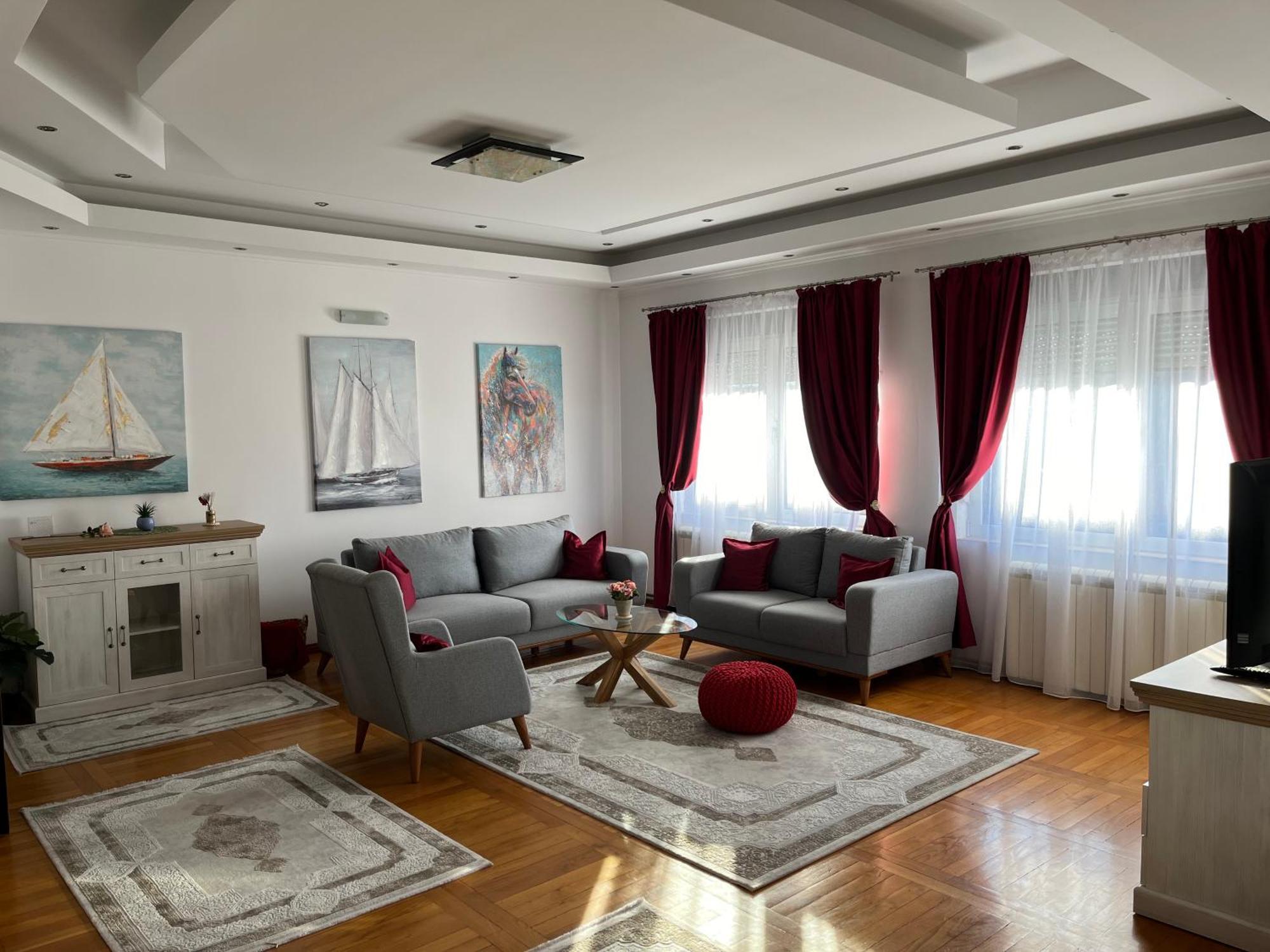Airport Sky Apartments Lux II ベオグラード エクステリア 写真